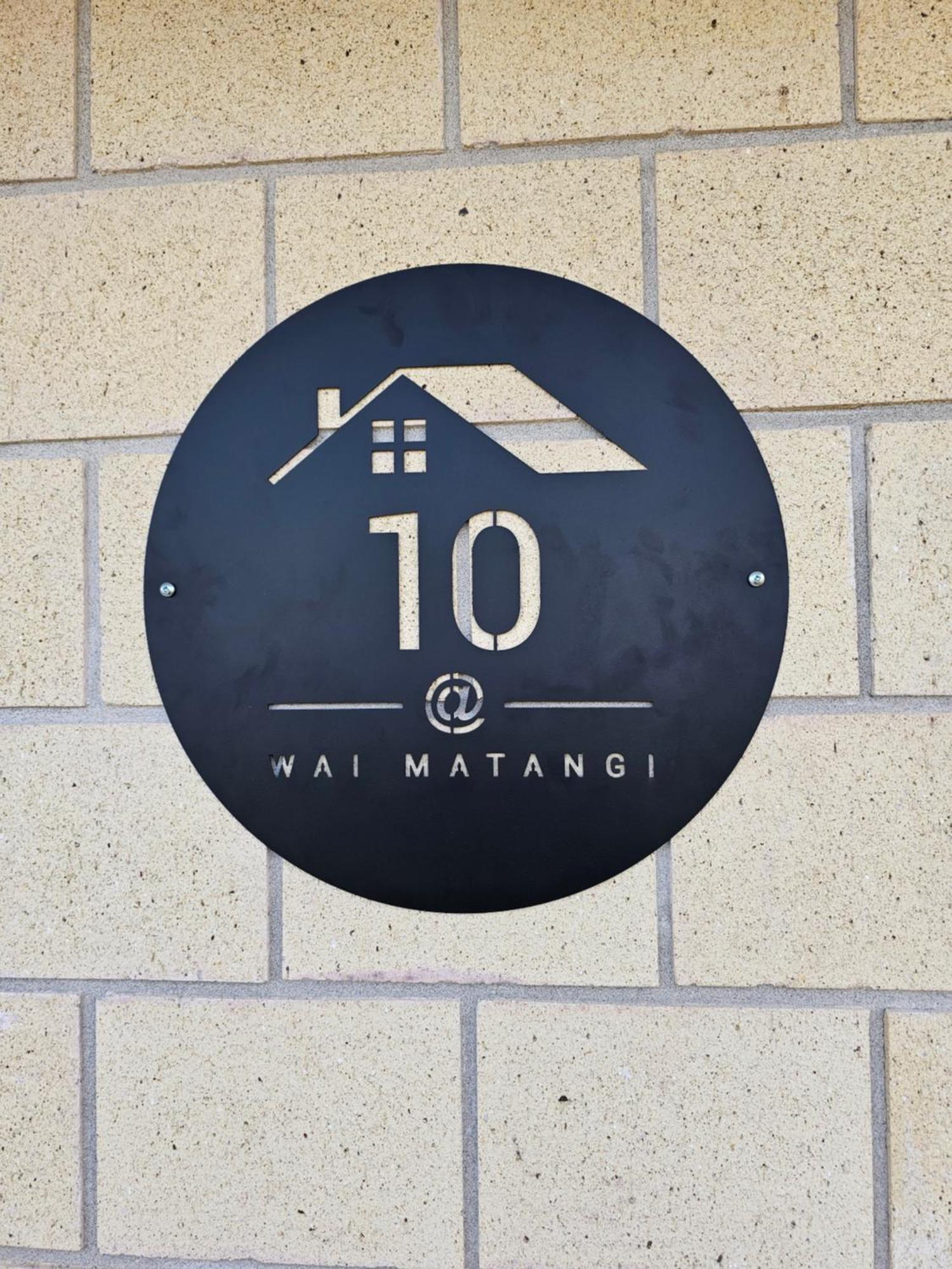 10 @ Wai Matangi Villa Туранги Екстериор снимка